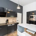 Habitación en casa particular Charmante In Der Stadt