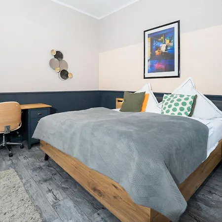 Charmante In Der Stadt Homestay
