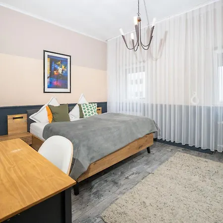 Charmante In Der Stadt Homestay