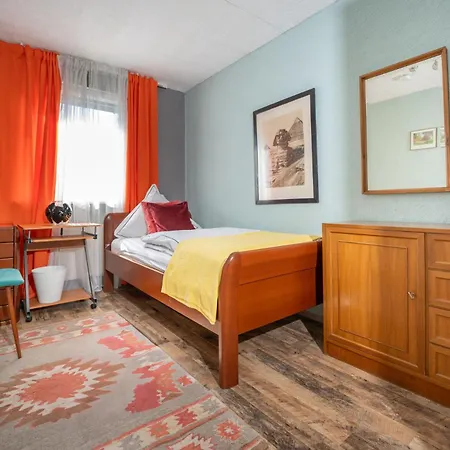 Charmante In Der Stadt Homestay *
