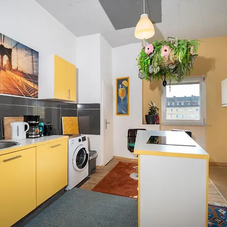Charmante In Der Stadt Homestay *