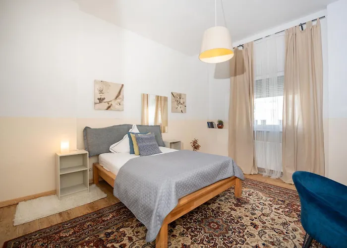 Charmante In Der Stadt Homestay szállás *