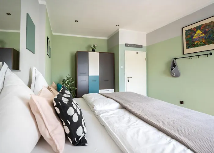 Charmante In Der Stadt Homestay szállás *
