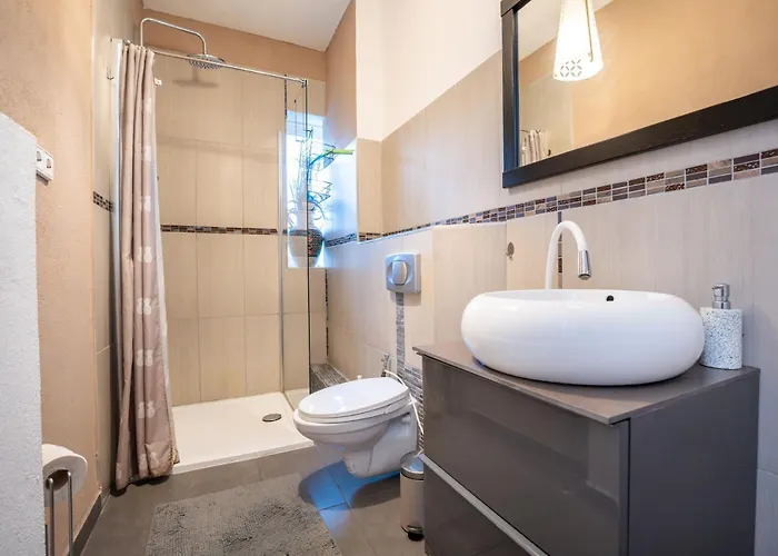 Charmante In Der Stadt Homestay szállás *